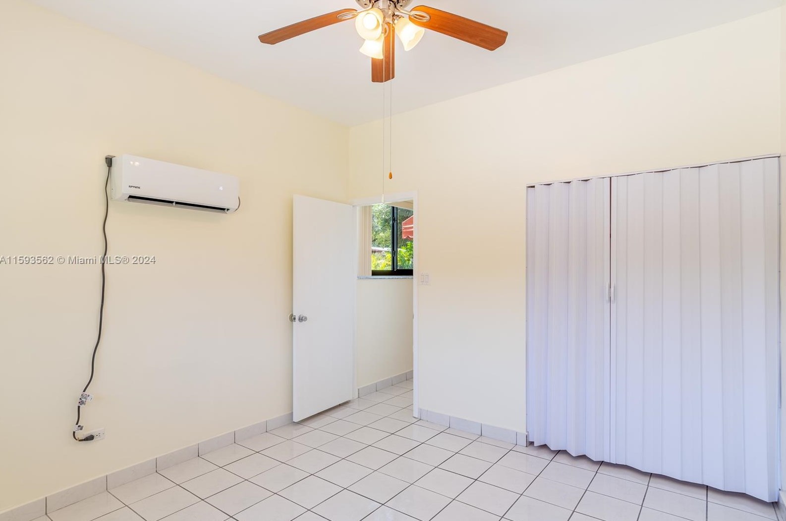 717 162 St, Miami FL 33157-3738 exterior