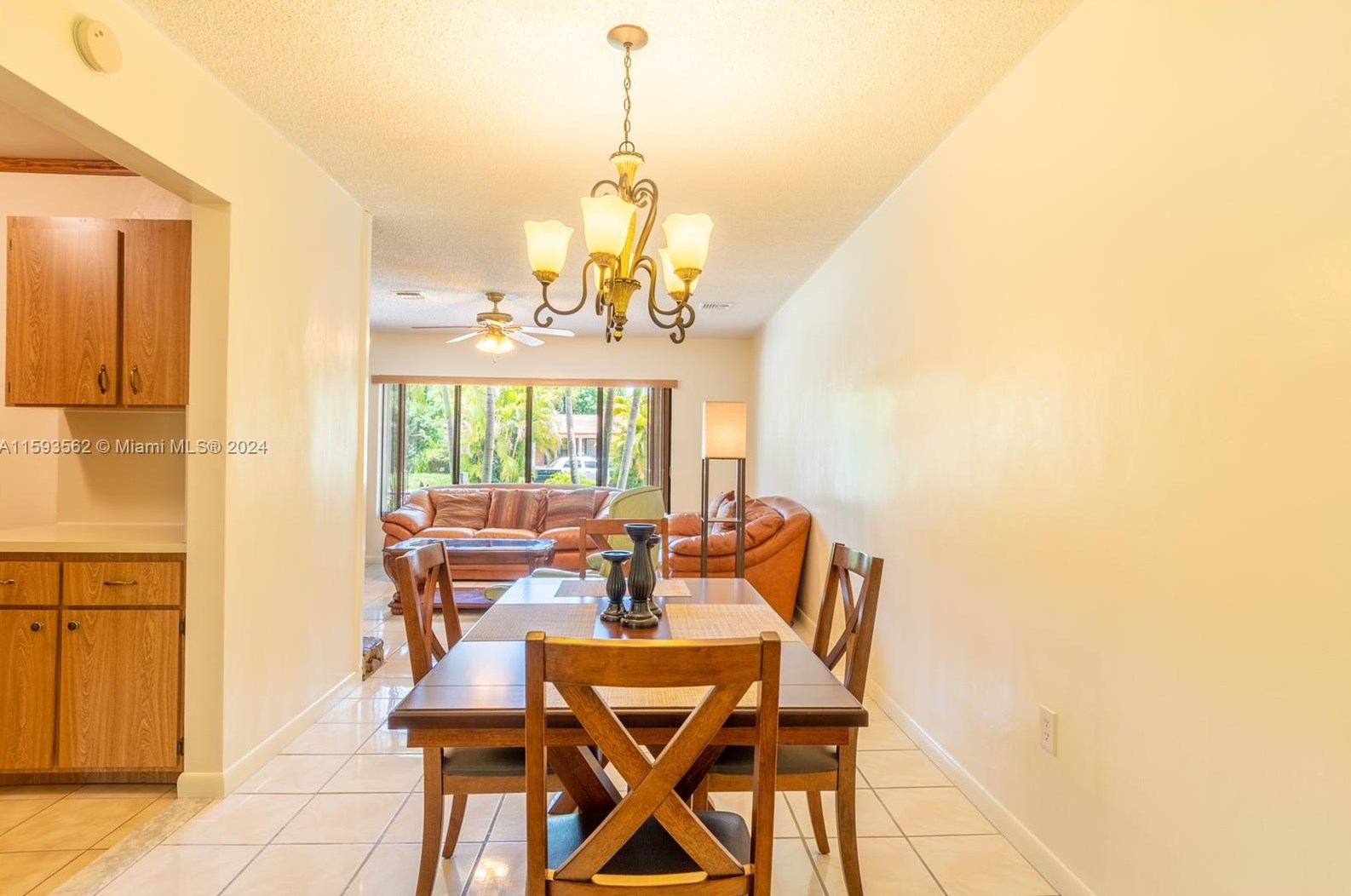 717 162 St, Miami FL 33157-3738 exterior