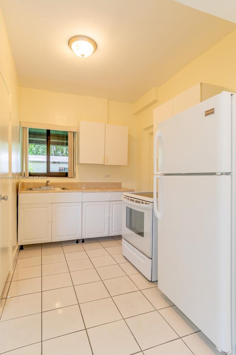 717 162 St, Miami FL 33157-3738 exterior