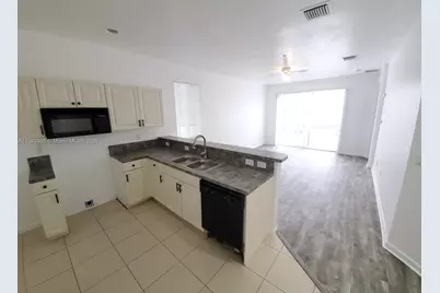 1945 Marsh Harbor Dr #1945, Riviera Beach, FL 33404 - Photo 8