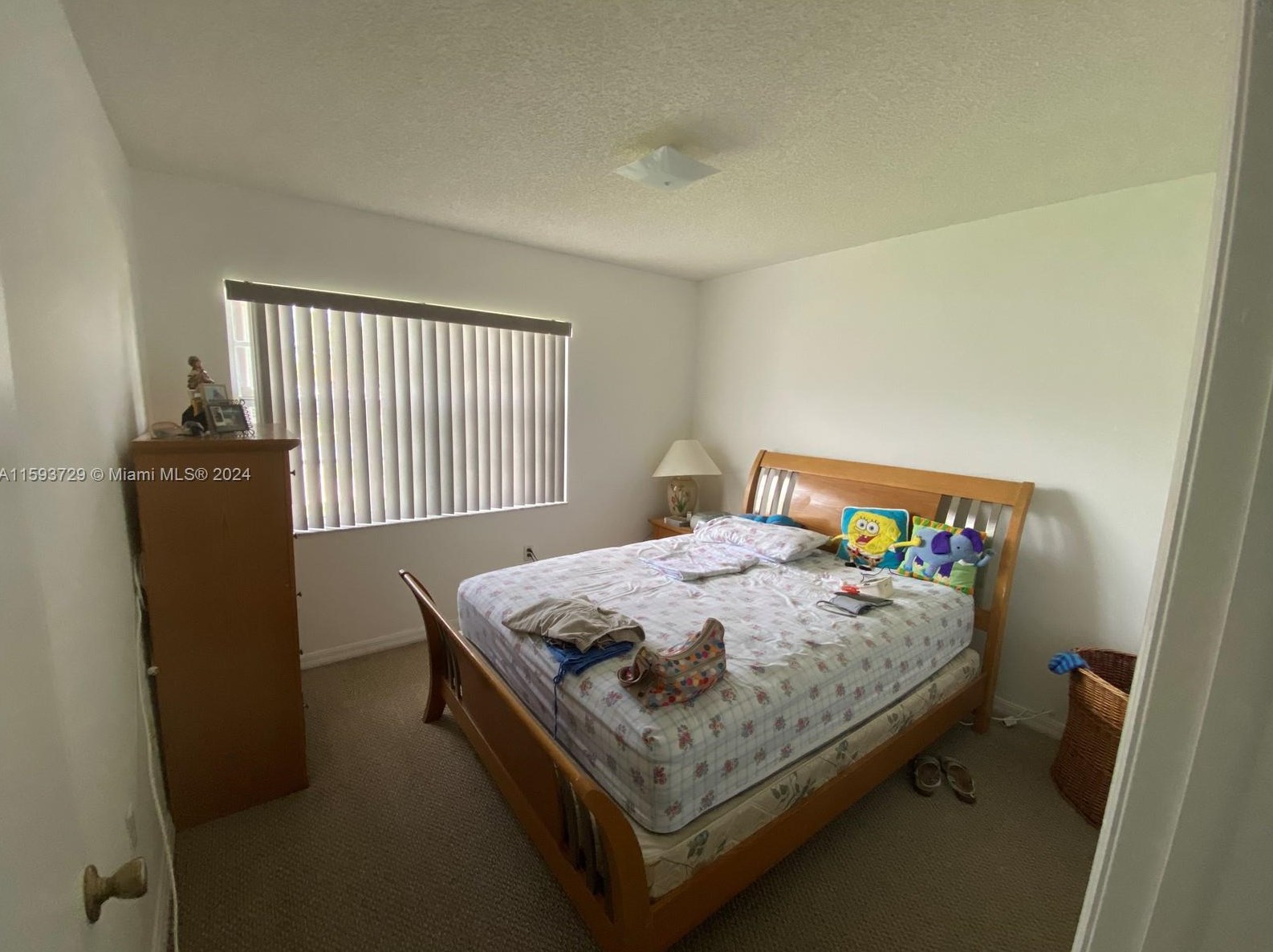 1938 137th Ct, Miami FL  33175-1092 exterior