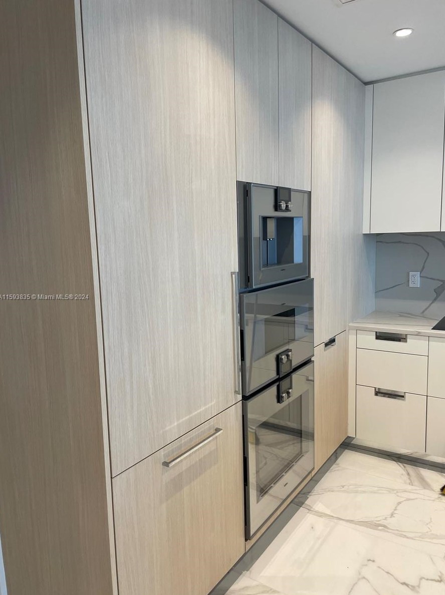 15701 Collins Ave #1603, Miami Beach, FL 33160