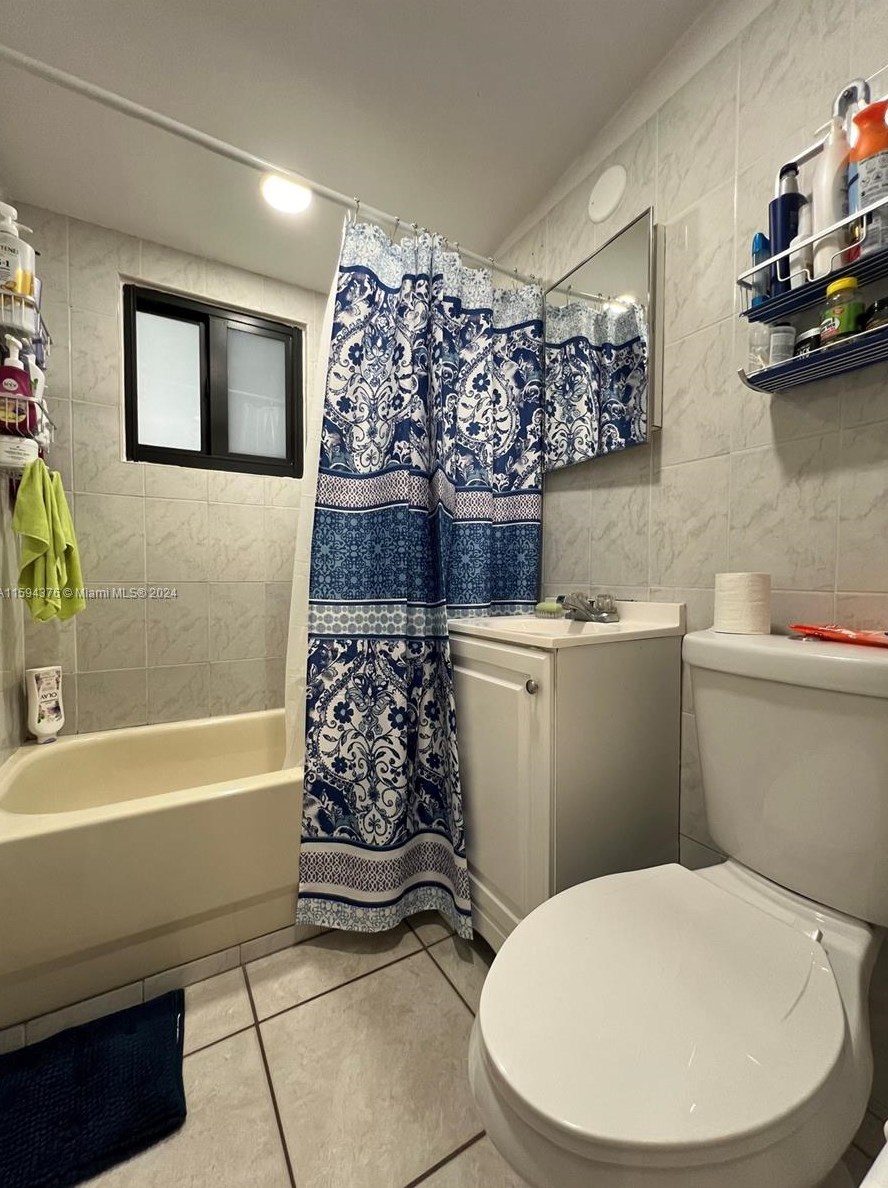50 28th St, Hialeah FL  33010-1712 exterior