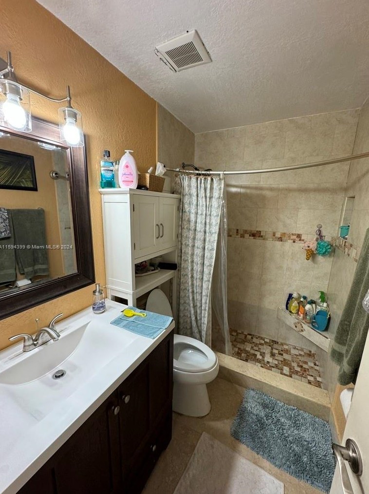 4260 68th Ct, Miami FL  33155-4749 exterior