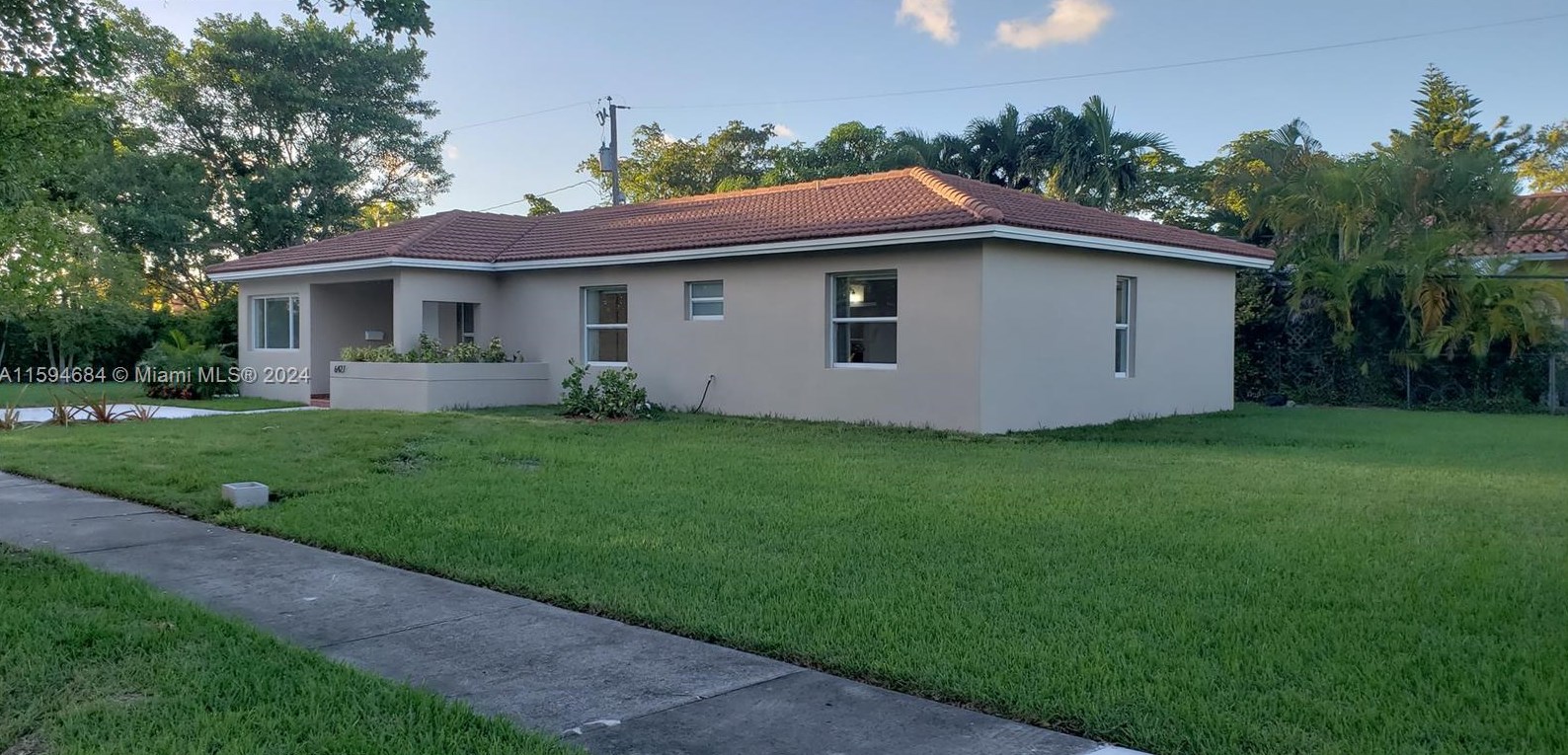 6427 Sw 18th Ter, Miami, FL 33155