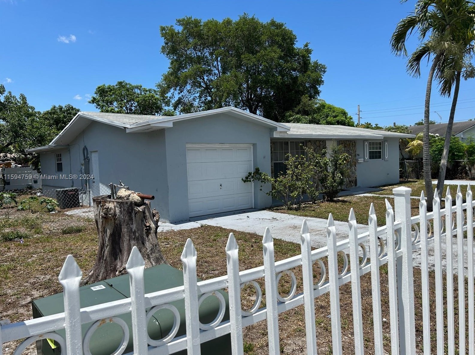755 142nd St, Miami, FL 33161-3237