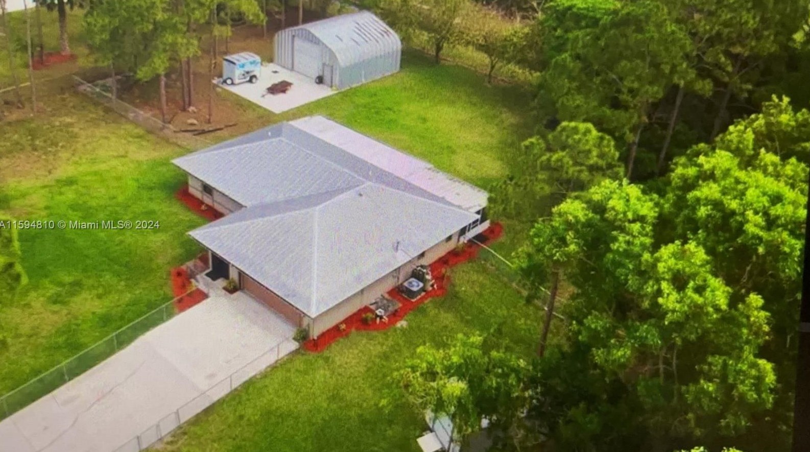 17686 77th Ln, Town Of Loxahatchee Groves, FL 33470-2921