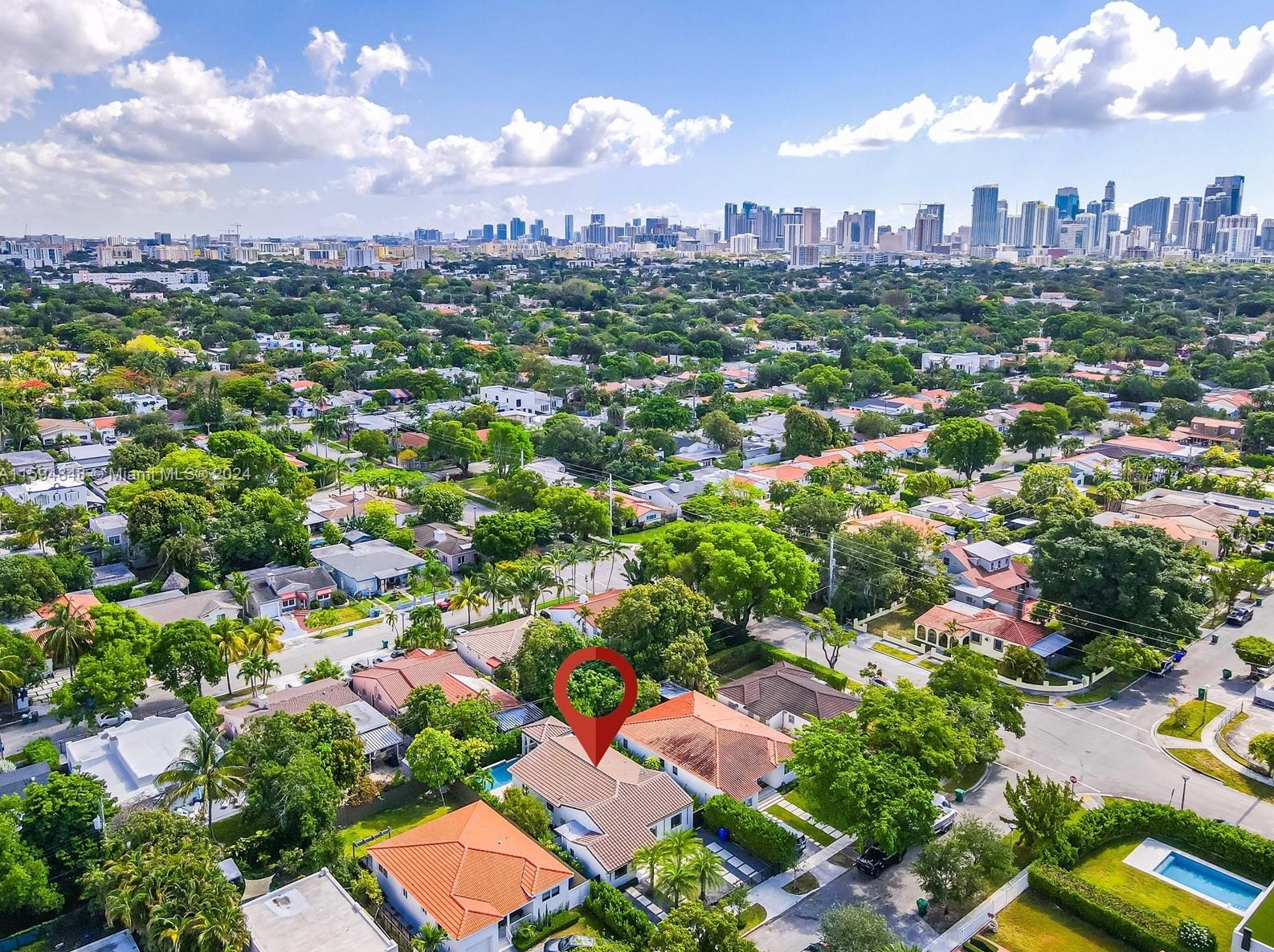 1619 17th Terrace Cir, Miami, FL 33145-1067