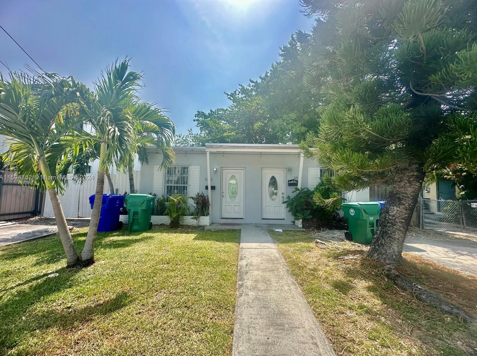 3030 New York St, Miami, FL 33133-4326