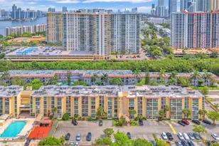 200 172nd St, Sunny Isles Beach, FL 33160 - Photo 32