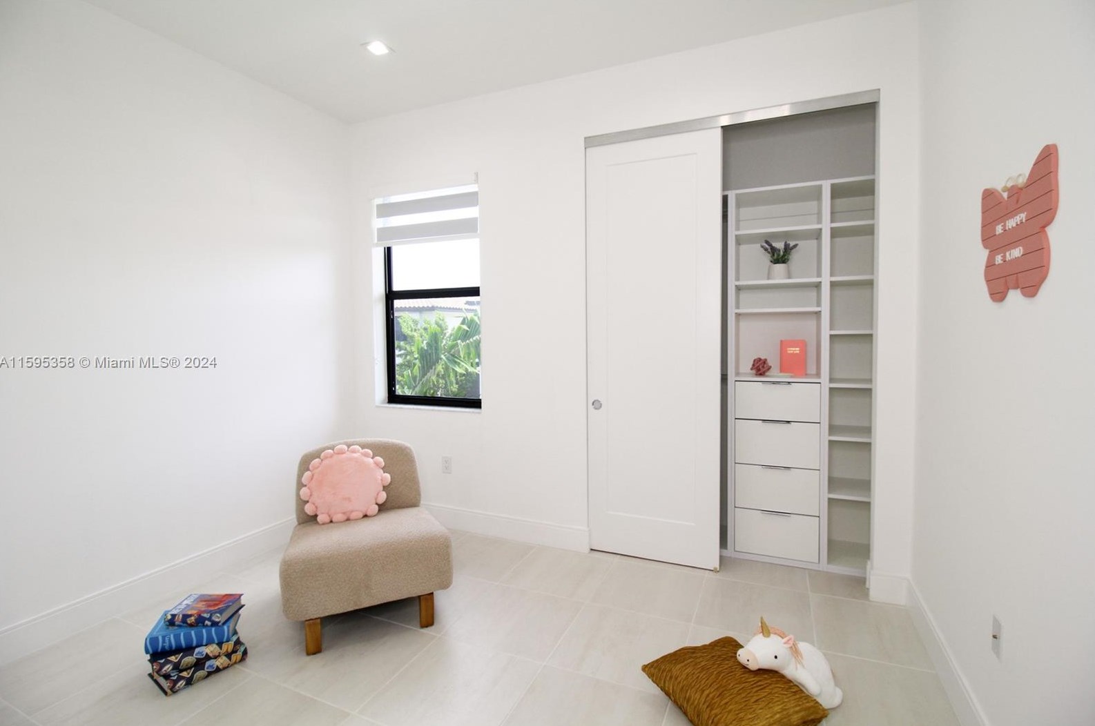 8208 44 Ter, Miami FL 33185 exterior