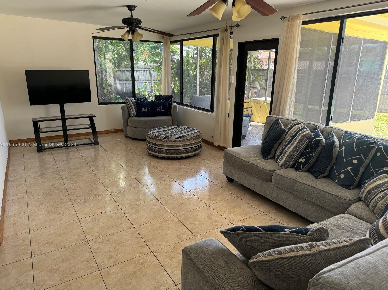 6515 Sw 26th St, Hollywood, FL 33023