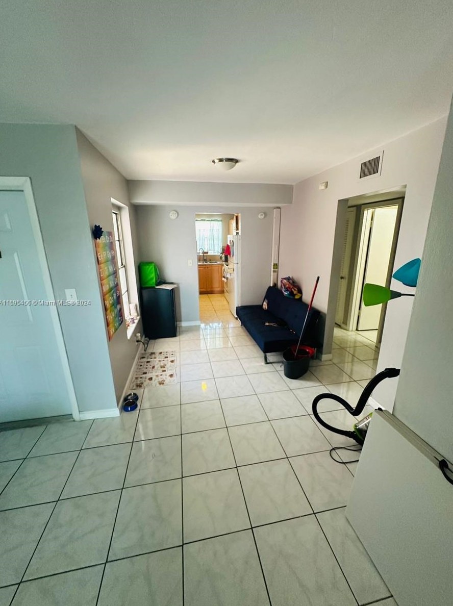 7520 Sw 82nd St #g219, Miami, FL 33143