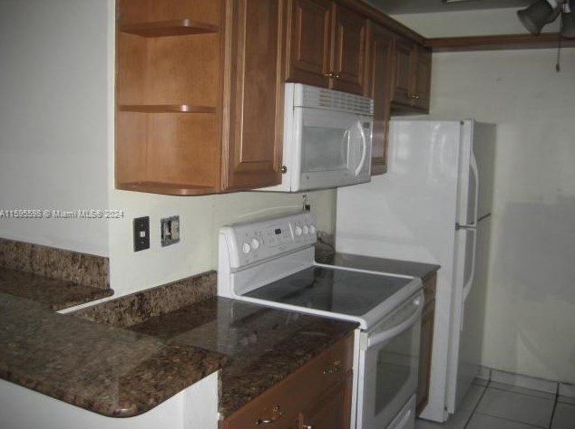 10816 N Kendall Dr #r-19, Miami, FL 33176