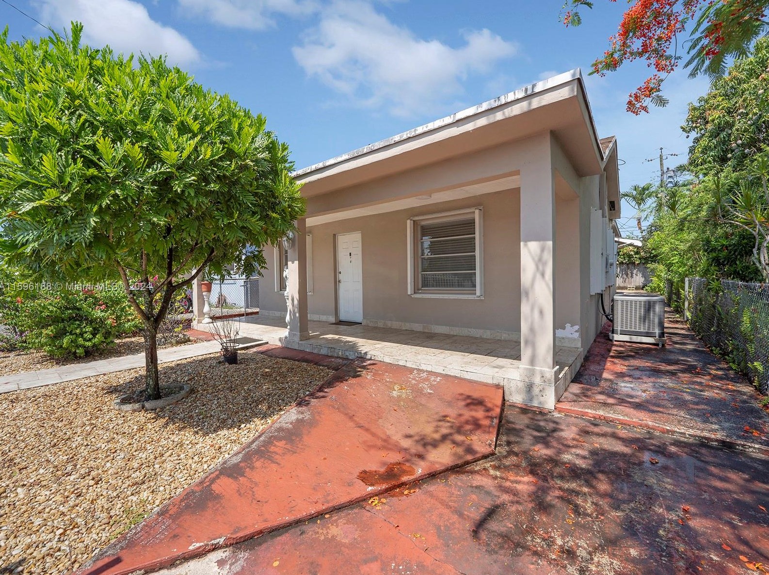 4545 E 8th Ln, Hialeah, FL 33013