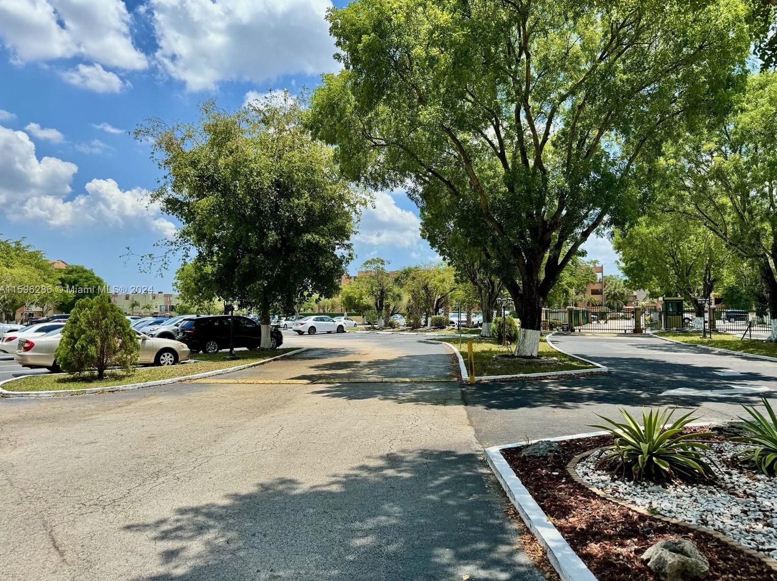 9455 Flagler St, Miami FL 33174-2003 exterior