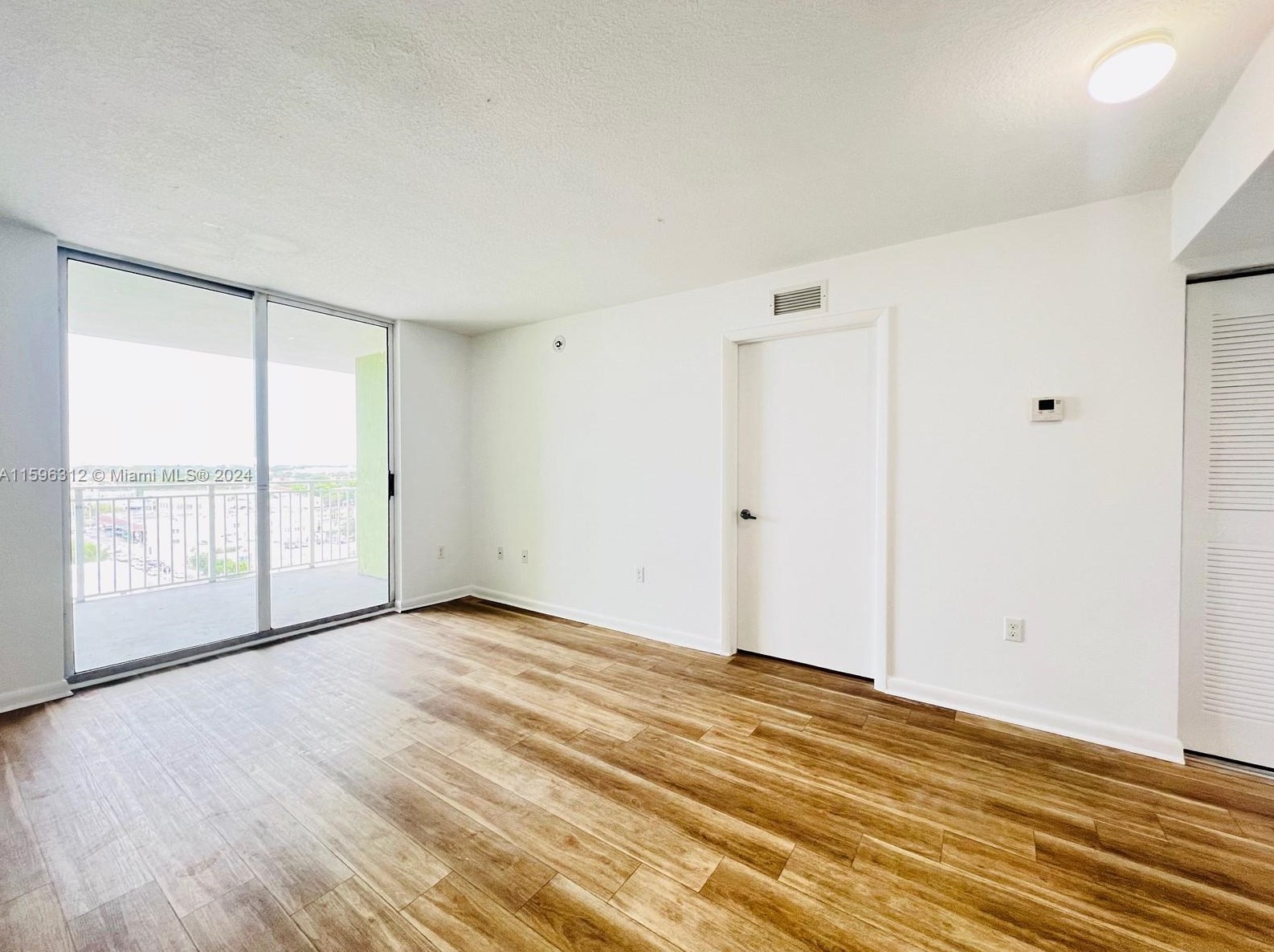 219 Nw 12th Ave #1010, Miami, FL 33128