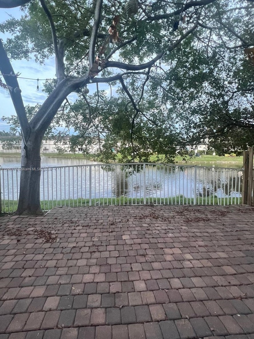7821 116th Ave, Miami, FL 33178-1514