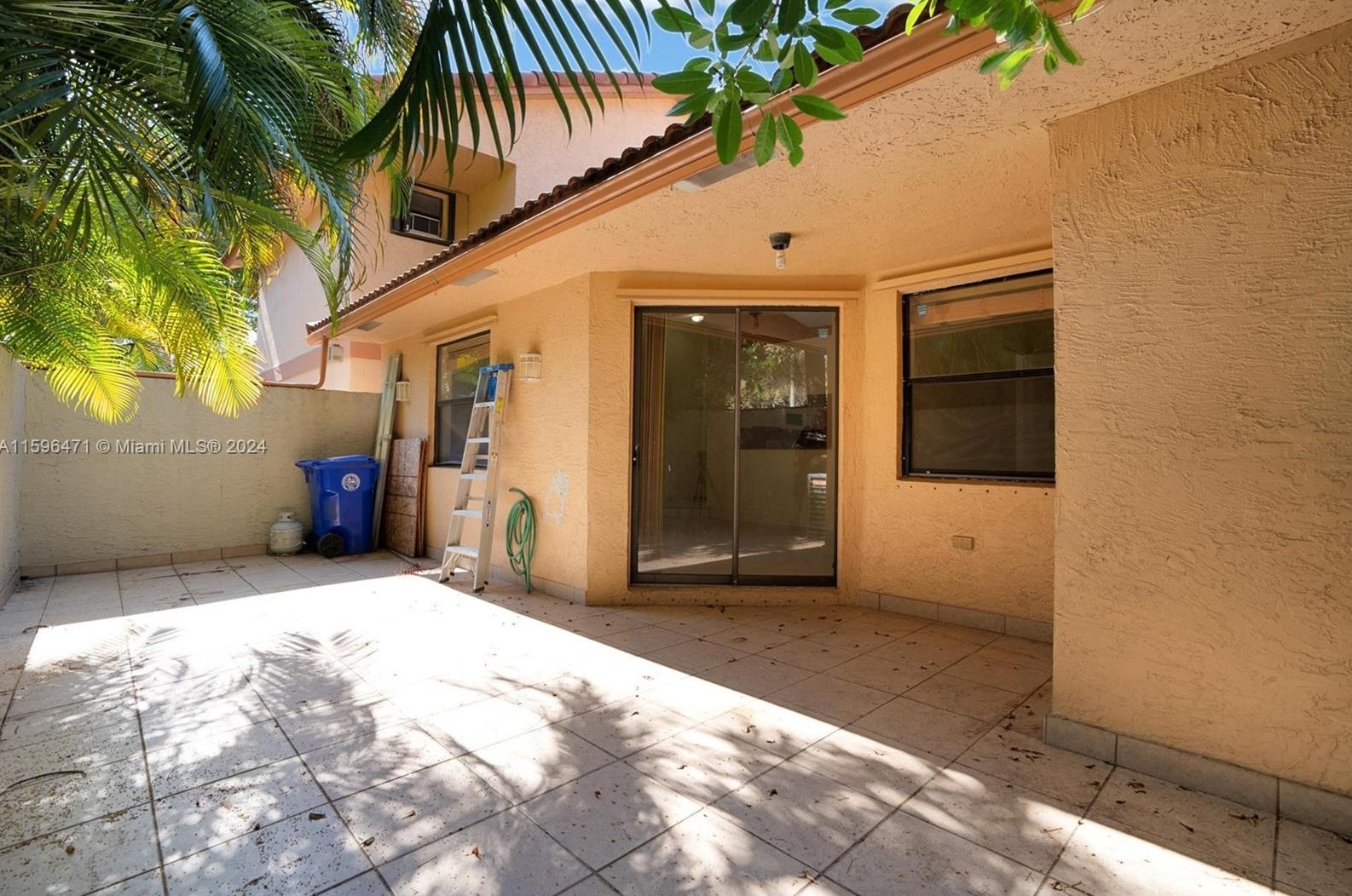 11291 11th St, Hollywood, FL 33025-4375