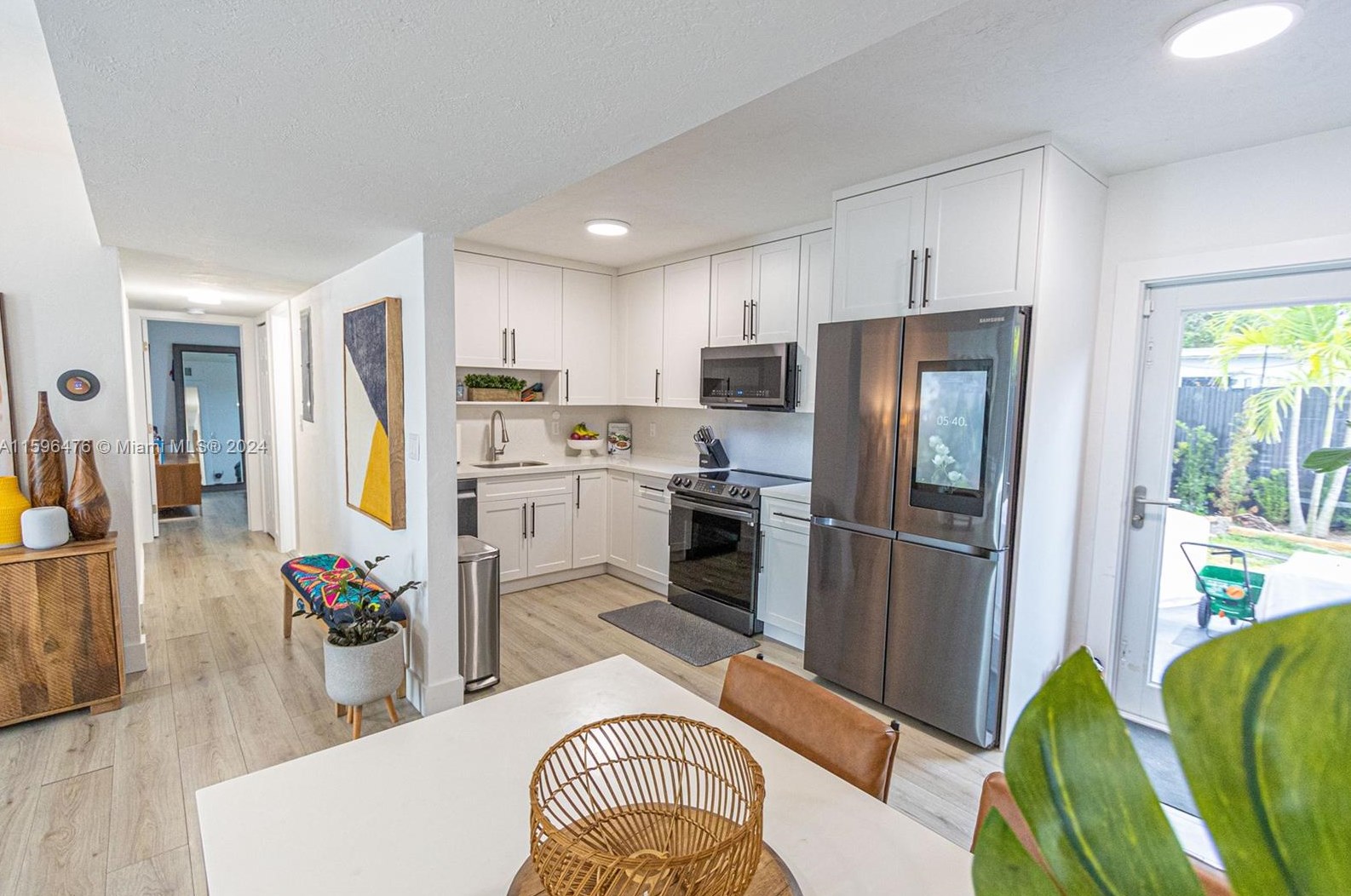 2310 Nw 89th Terrace #n/a, Miami, FL 33147