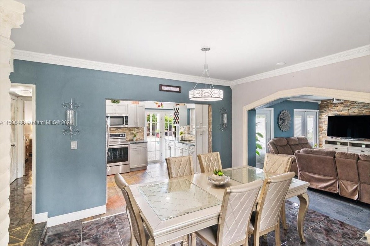 11230 181 St, Miami FL  33056-3400 exterior