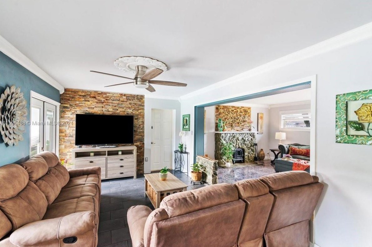 11230 181 St, Miami FL  33056-3400 exterior