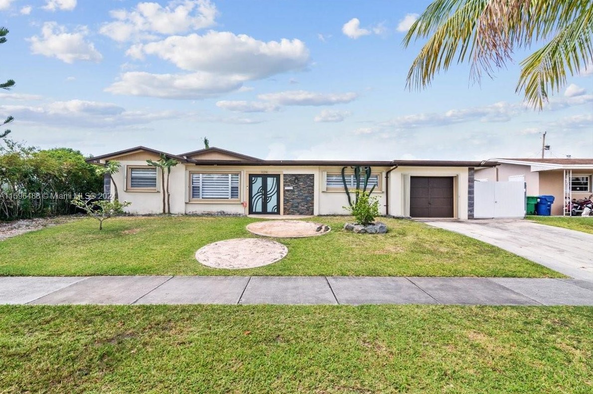 11230 181st St, Miami FL  33157-4957 exterior
