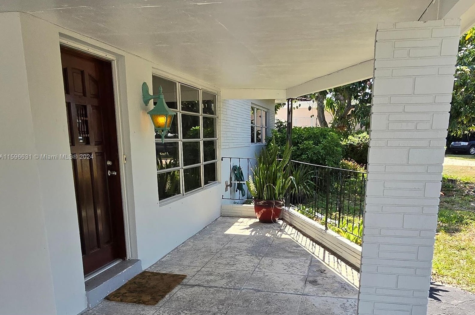 335 29th St, Boca Raton, FL 33431-6805