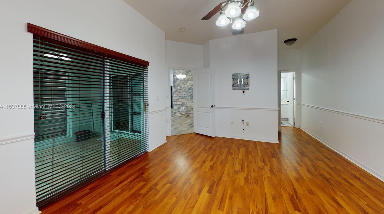 16266 54 Ter, Miami FL  33155-6210 exterior