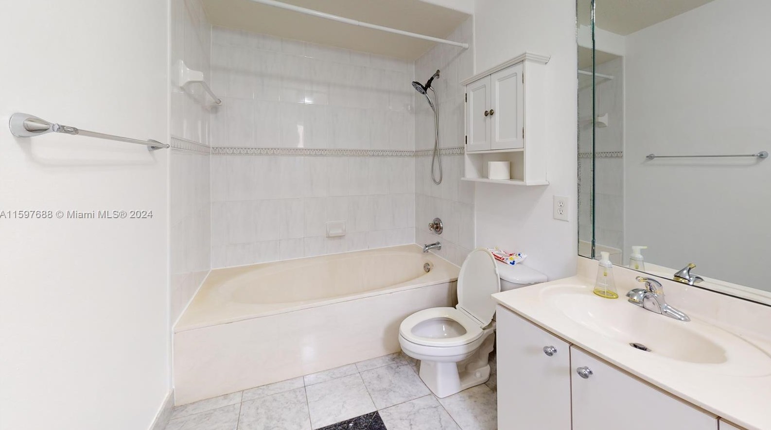 16266 54 Ter, Miami FL  33155-6210 exterior