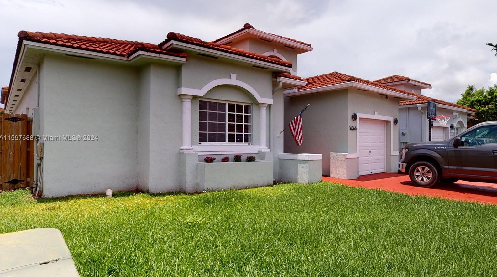 16266 54 Ter, Miami FL  33155-6210 exterior