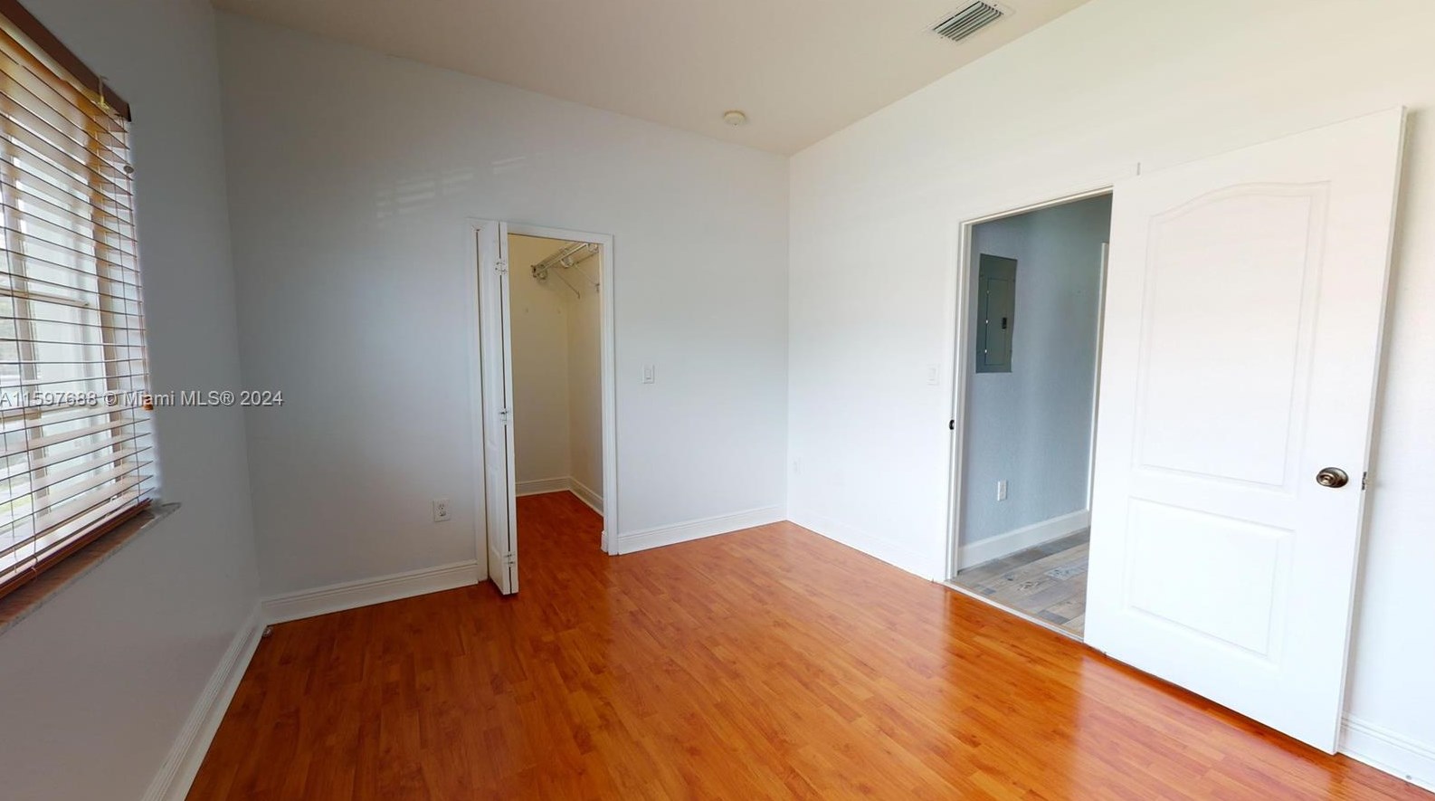 16266 54 Ter, Miami FL  33155-6210 exterior