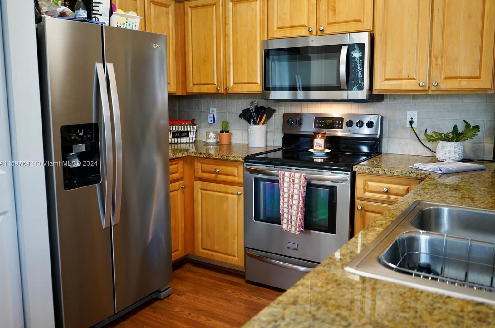 2016 Alta Meadows Ln, Delray Beach FL  33444-1155 exterior