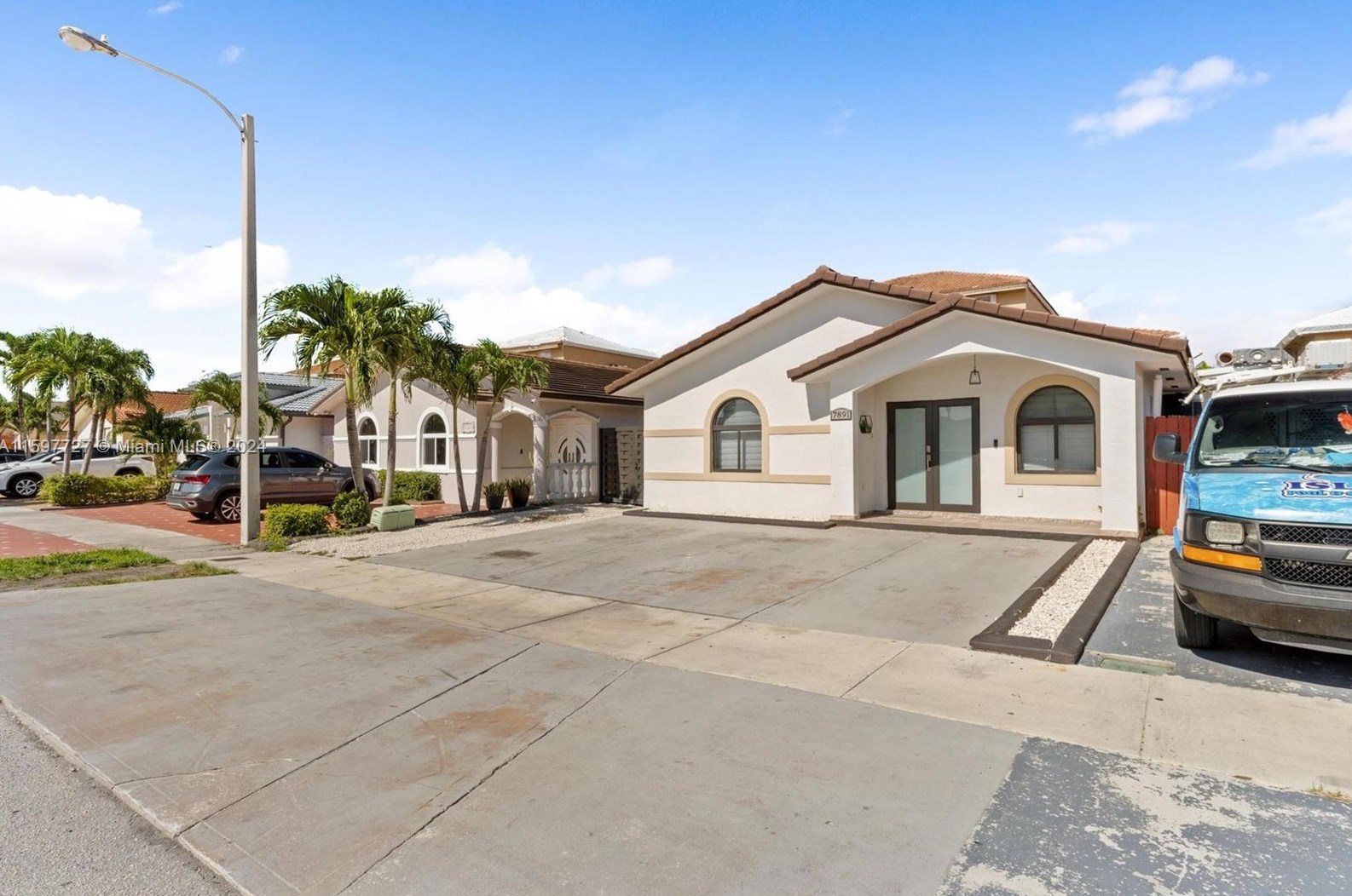 7891 W 34th Ct, Hialeah, FL 33018