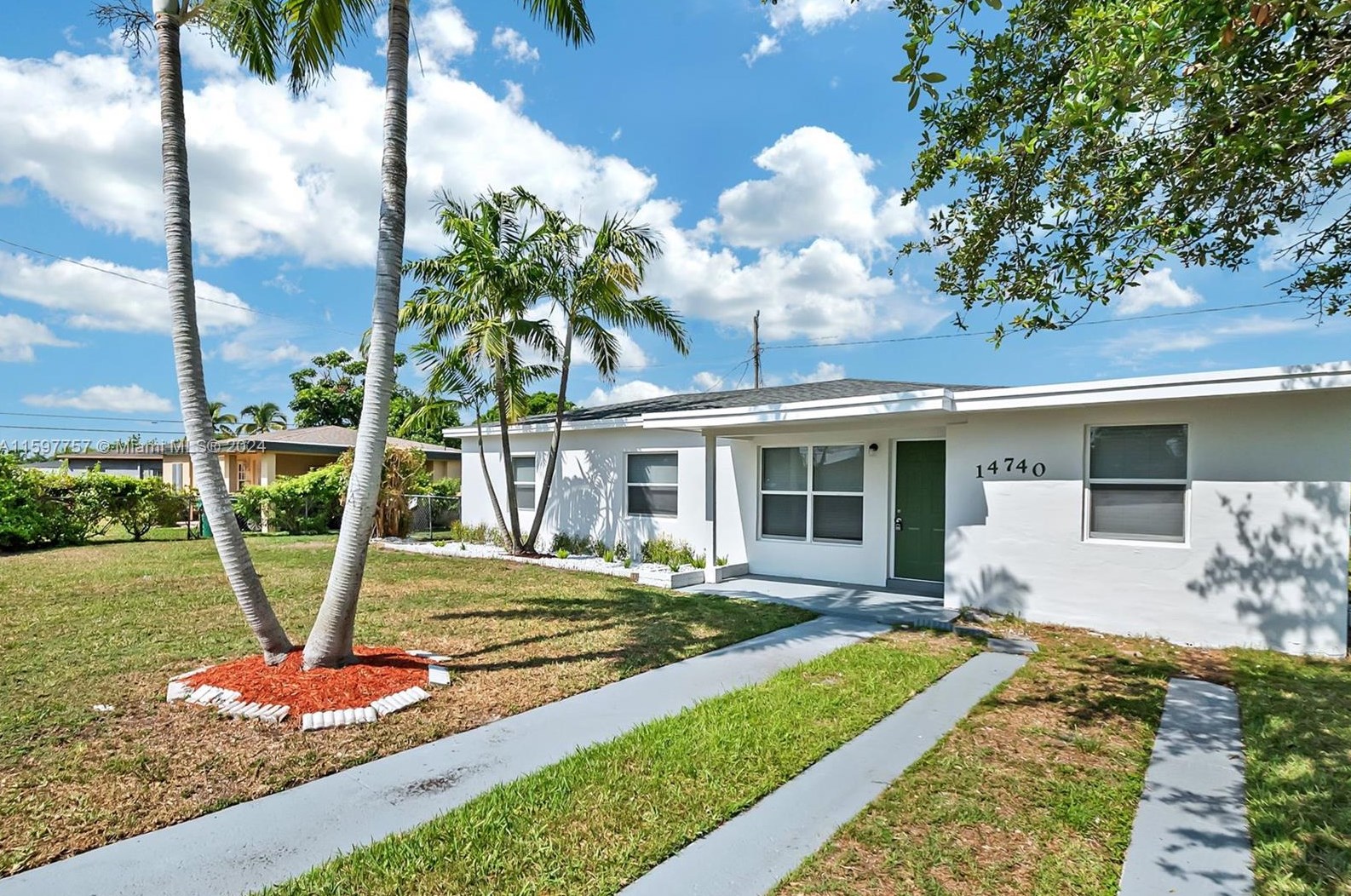 14740 Pierce St, Miami, FL 33176-7528