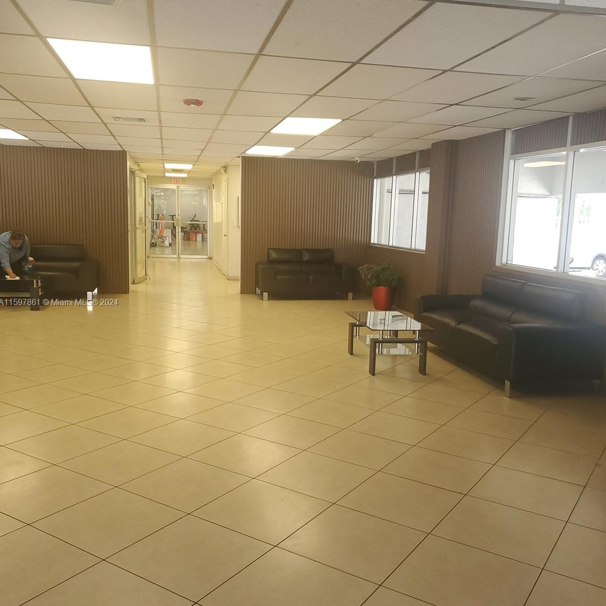 16710 Ne 9th Ave #205, Miami, FL 33162