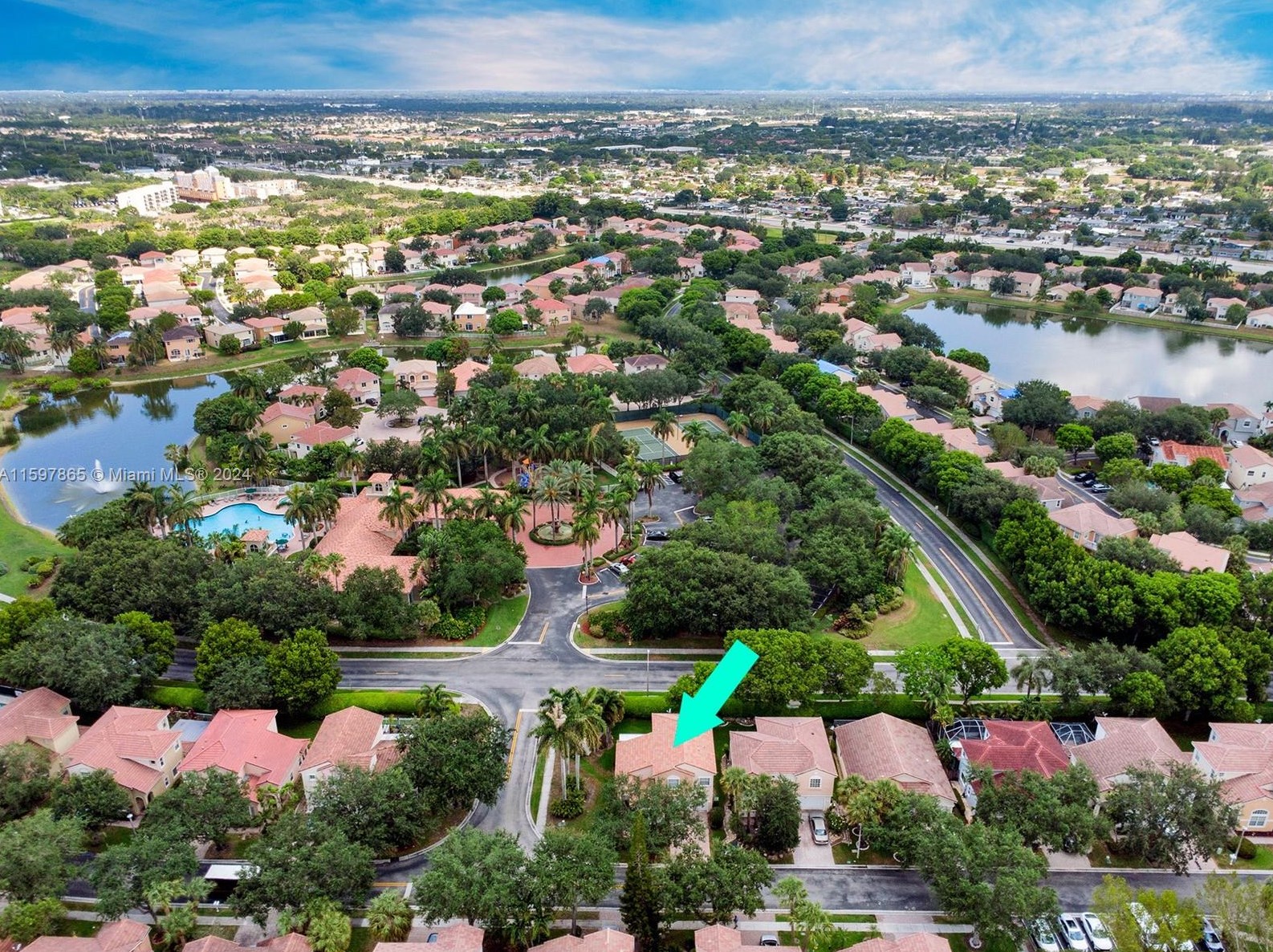7515 19th Dr, Hollywood, FL 33024-1018