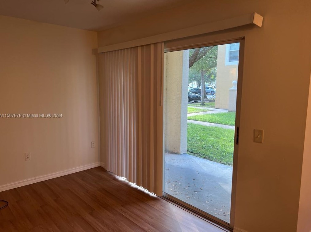 4271 San Marino Blvd #101, West Palm Beach, FL 33409