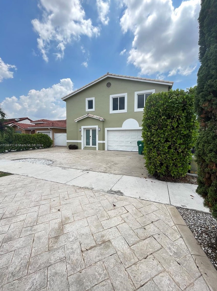 15543 137 Pl, Miami FL 33177-6417 exterior