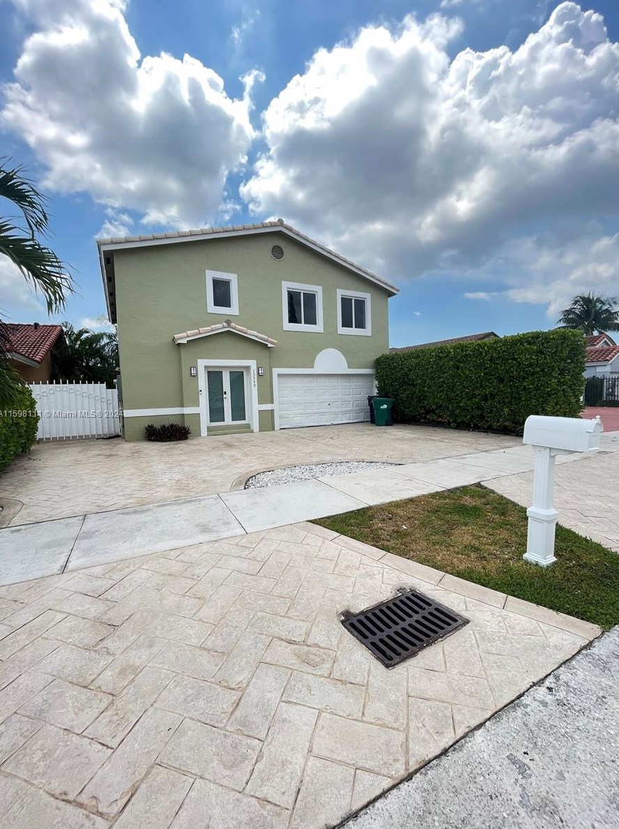 15543 137 Pl, Miami FL 33177-6417 exterior