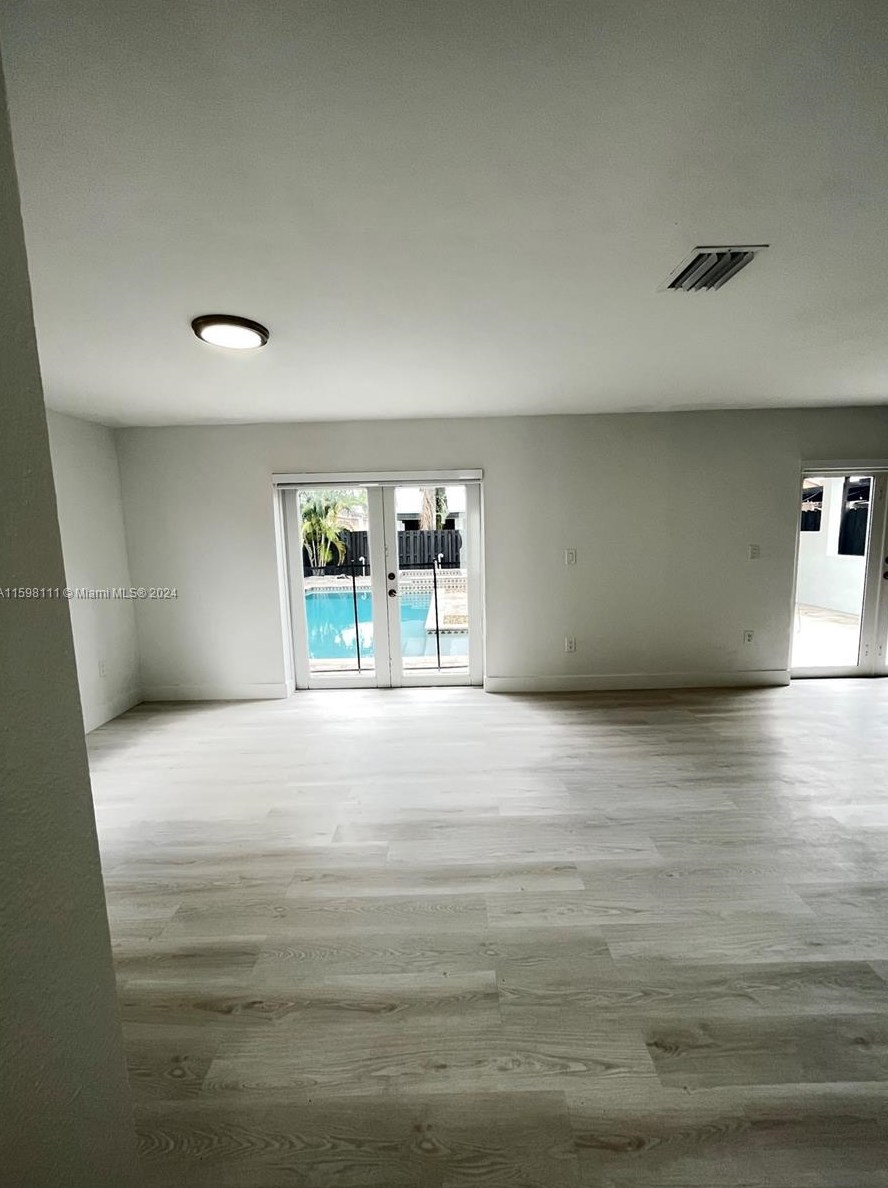 15543 137 Pl, Miami FL 33177-6417 exterior