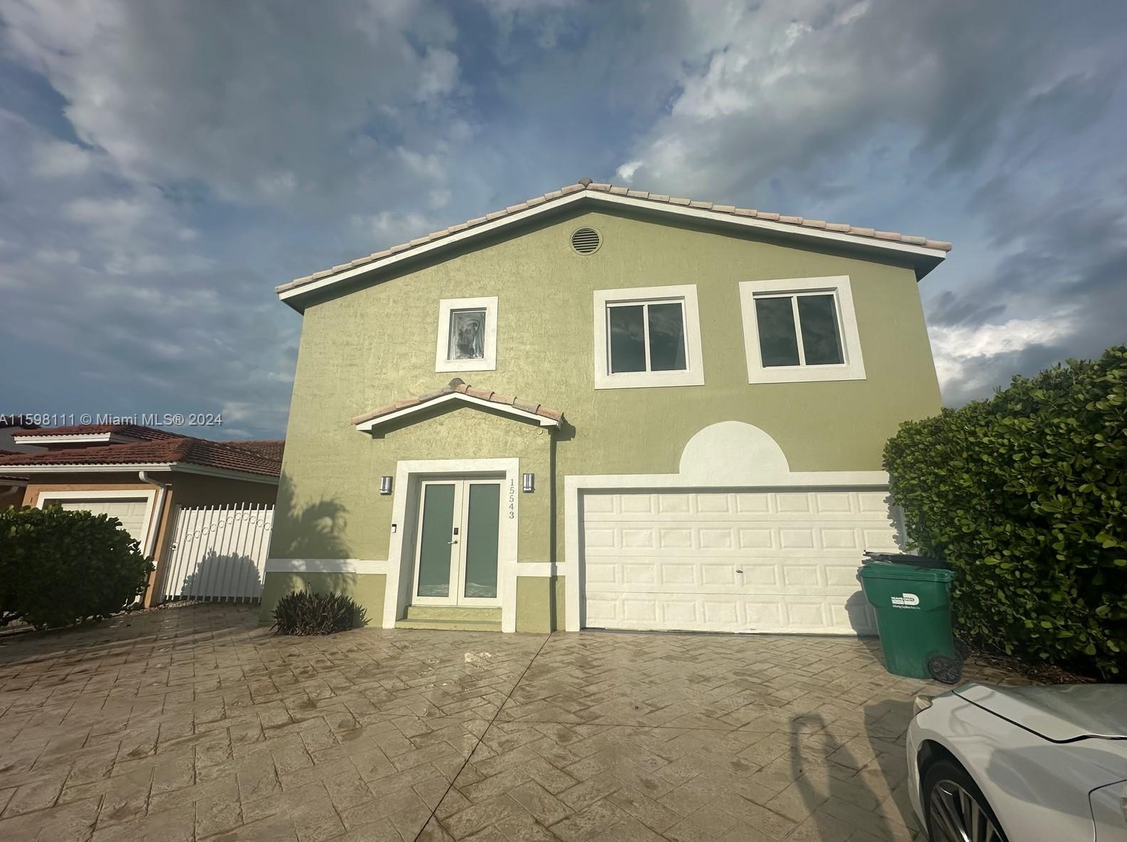 15543 137 Pl, Miami FL 33177-6417 exterior