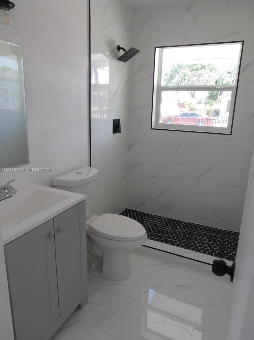 3200 211th St, Miami FL  33056-1004 exterior
