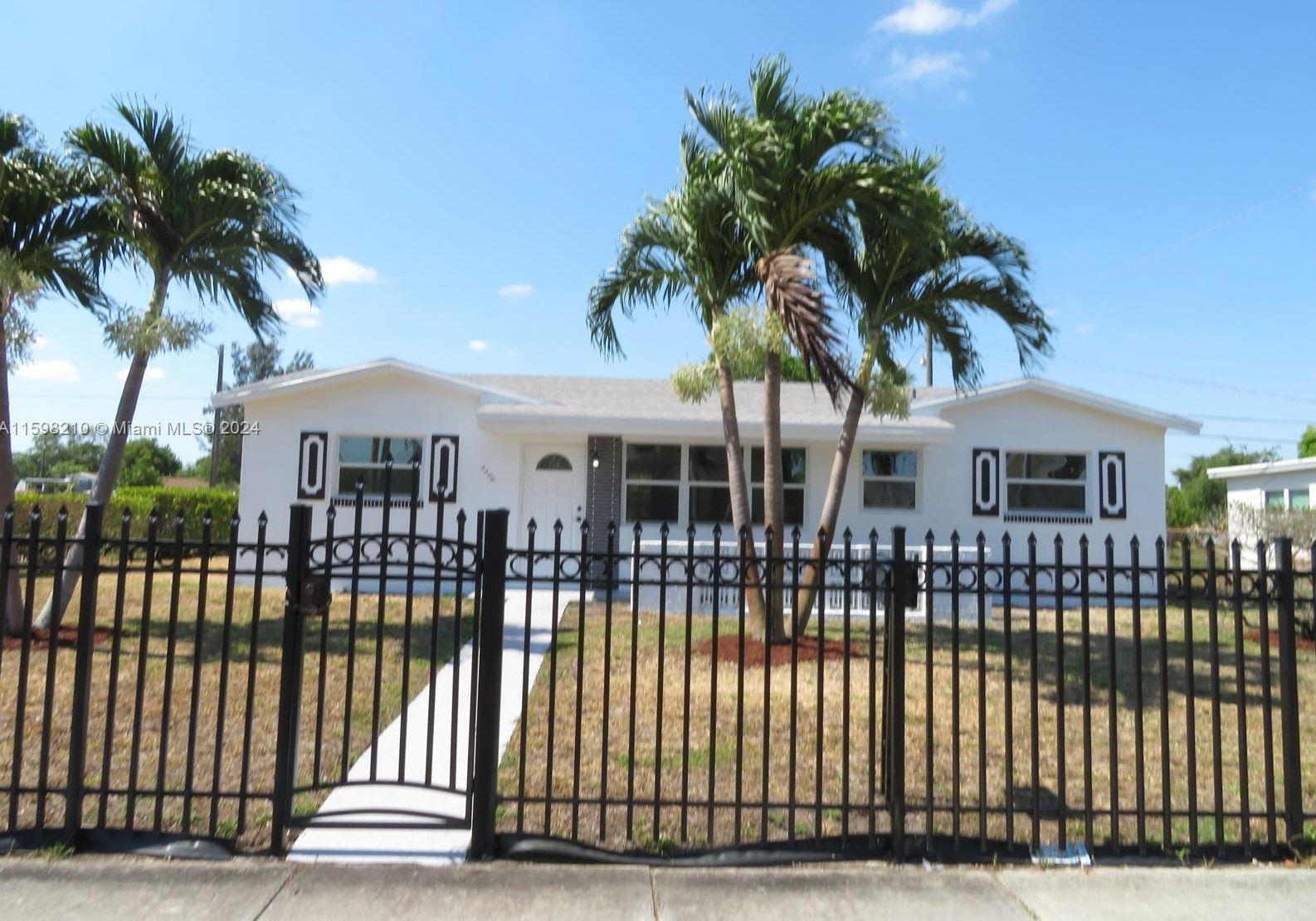 3200 211th St, Miami FL  33056-1004 exterior