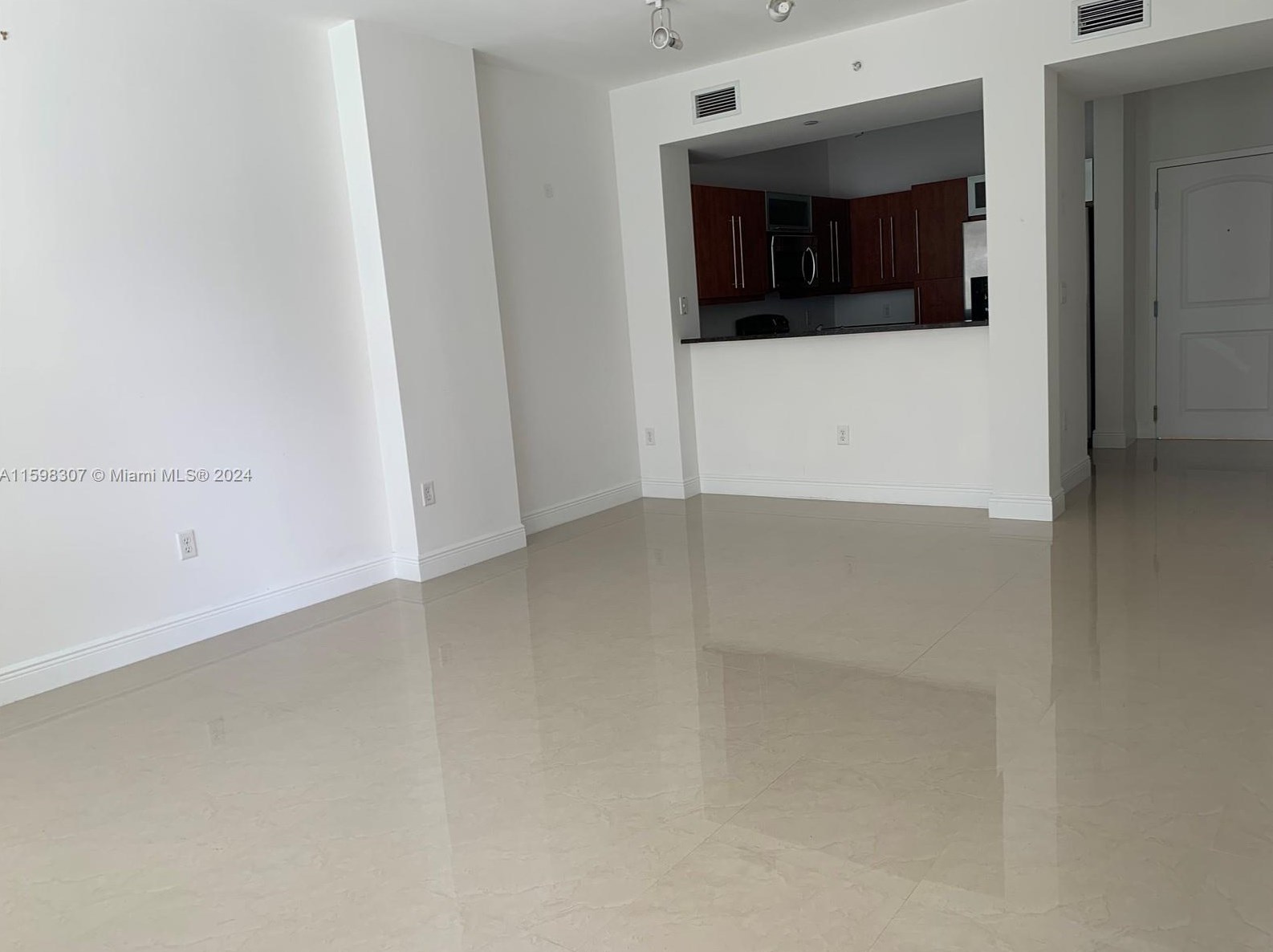 7350 Sw 89th St #804s, Miami, FL