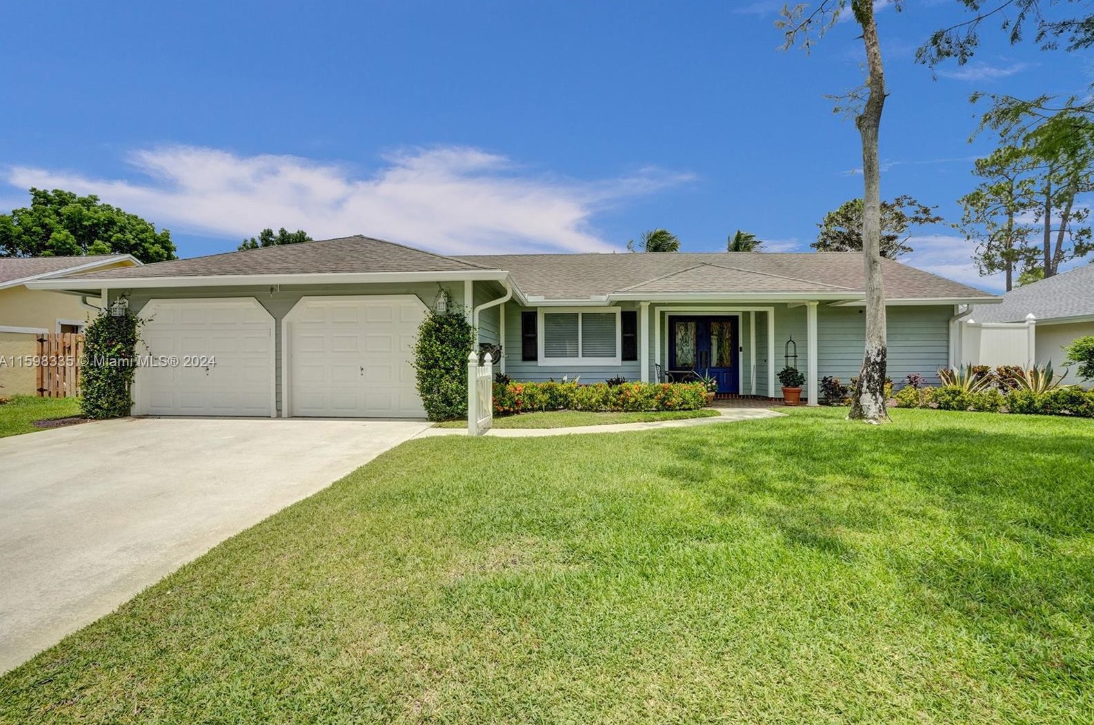 874 Blueberry Dr, West Palm Beach, FL 33414-8274