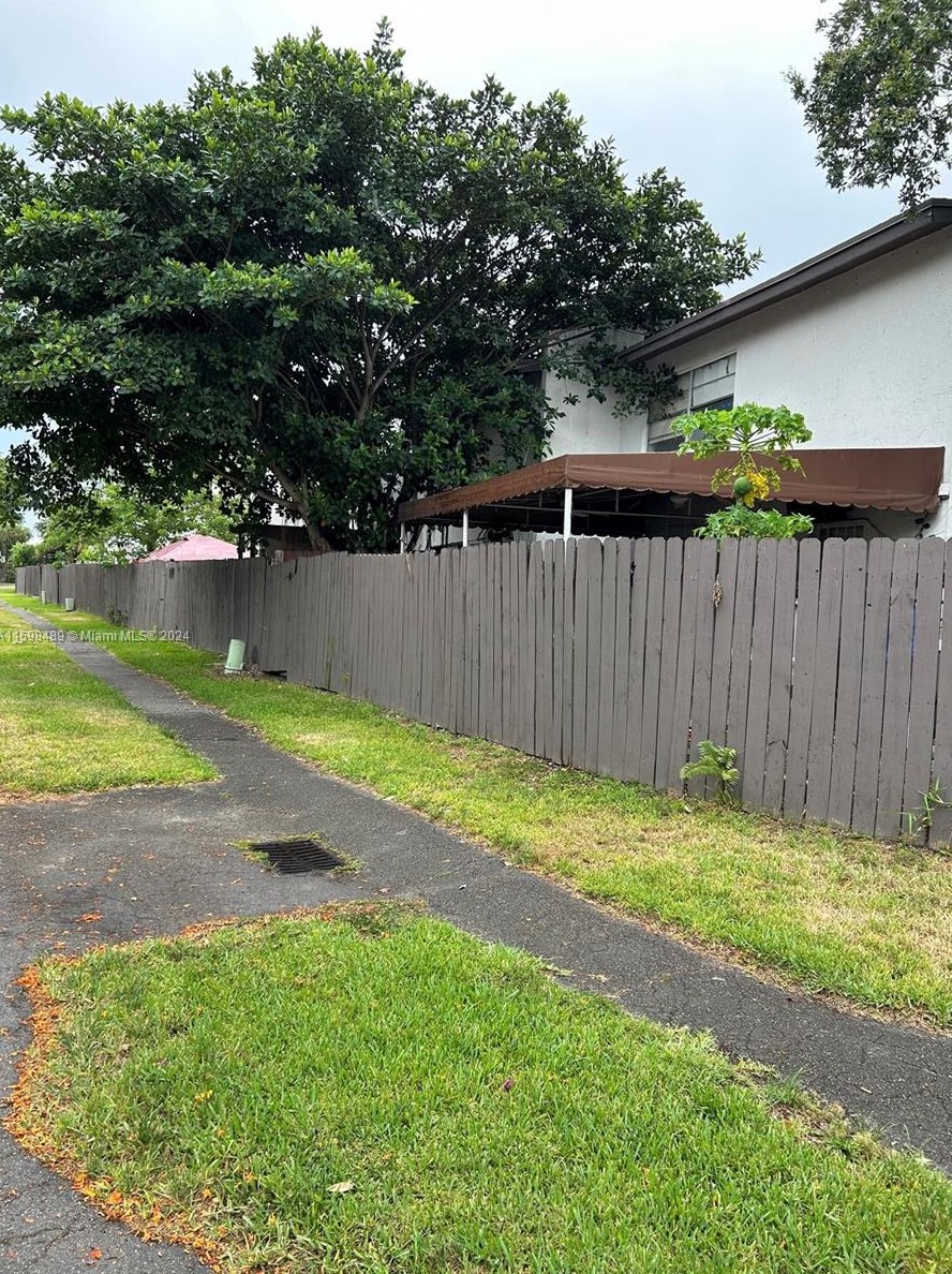 11005 70th Ter, Miami, FL 33173-2108