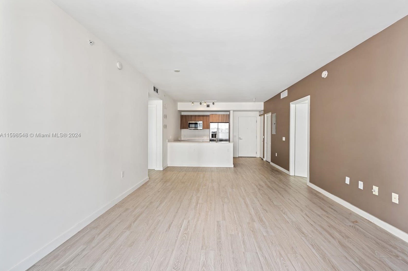 201 Sw 17th Rd #502, Miami, FL 33129