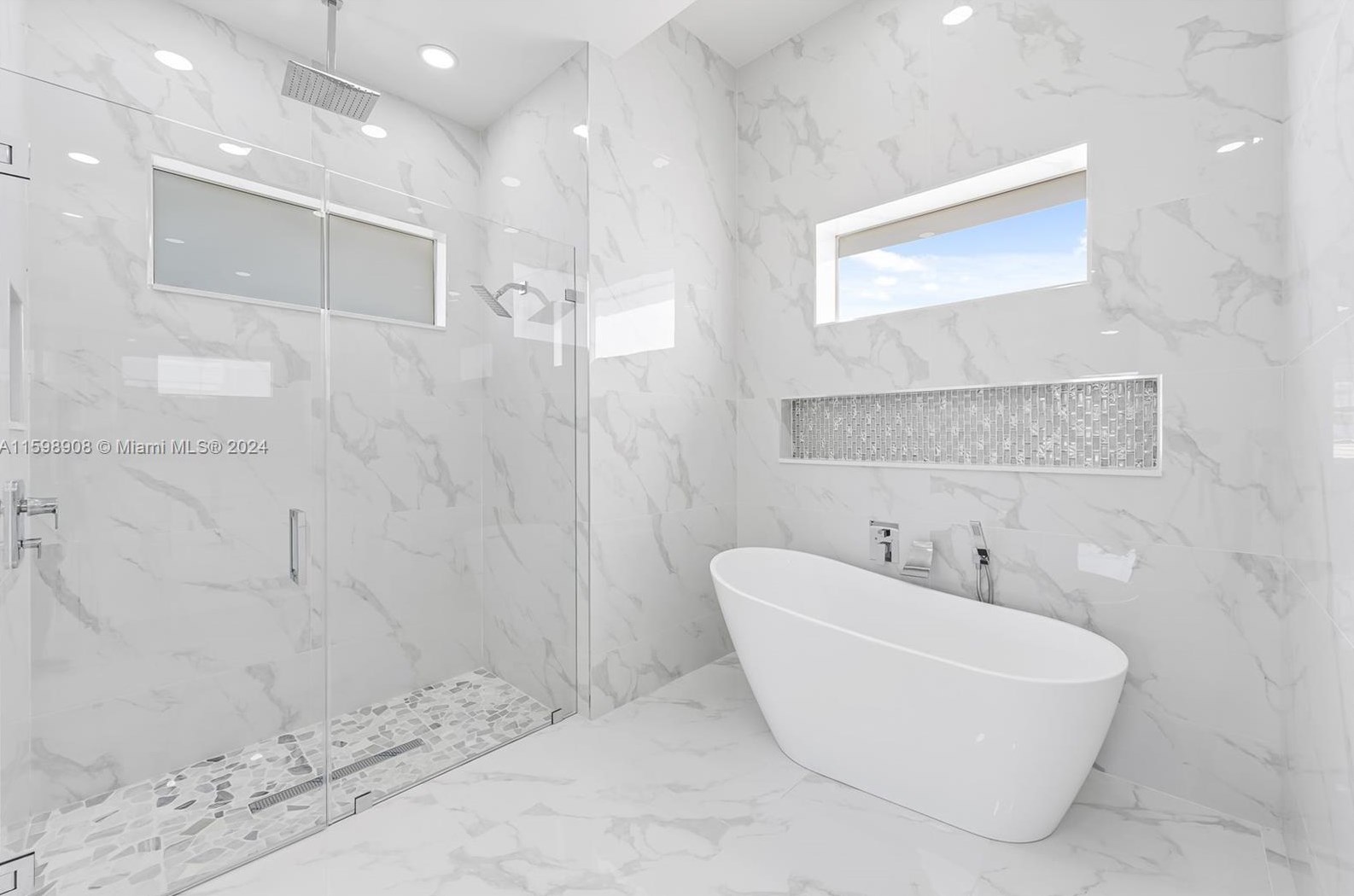 1104 Floyd Ave, Lehigh Acres FL  exterior