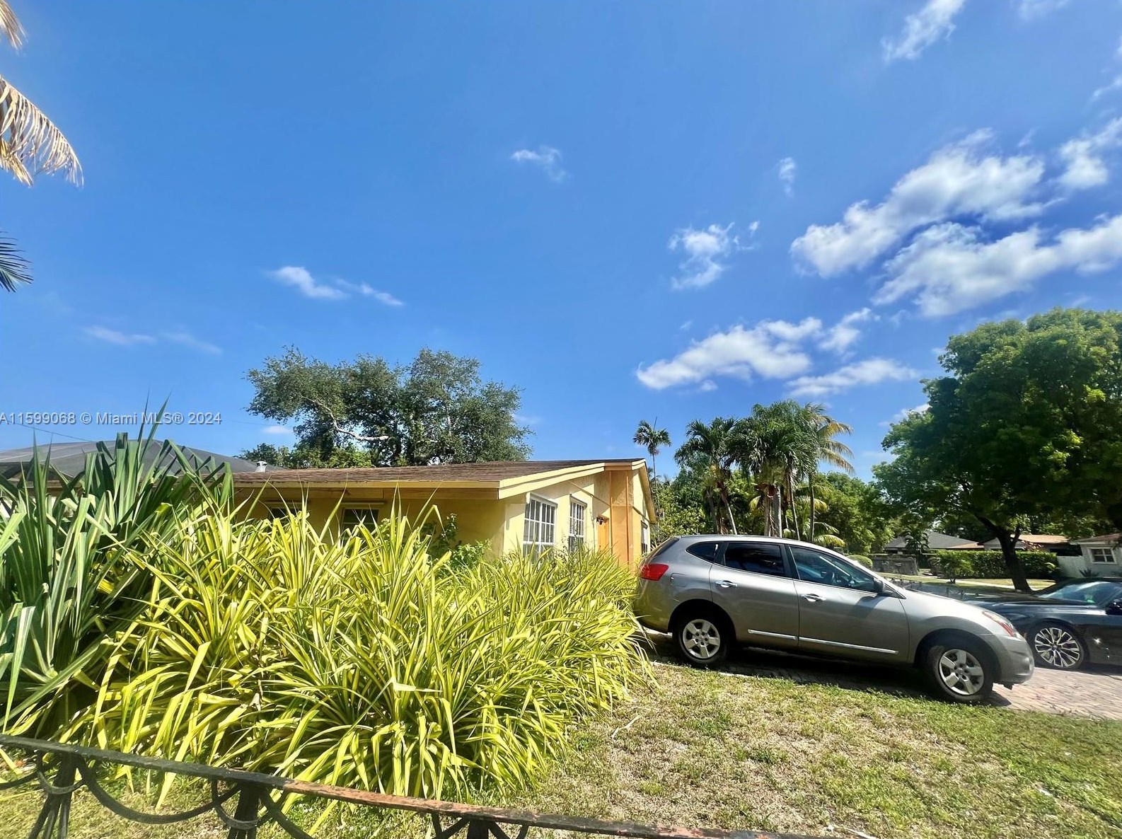17600 2nd Ct, Miami, FL 33162-1772